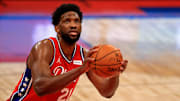 El brillante rendimiento de Embiid mantiene a los 76ers en el liderato del Este
