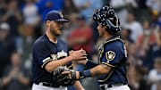 Pittsburgh Pirates  v Milwaukee Brewers