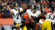 Pittsburgh Steelers v Cleveland Browns
