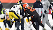 Pittsburgh Steelers v Cleveland Browns