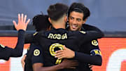 El uruguayo Diego Rossi y Carlos Vela, de Los Ángeles FC, son una de las duplas más temidas de la MLS.