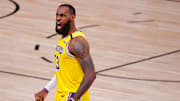 LeBron James tuvo una destacada actuación pese a no sumar grandes estadísticas