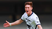 Facundo Waller celebra un gol con los Pumas UNAM.