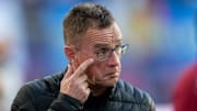Krempelt Ralf Rangnick den S04 um?