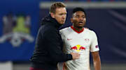 RB Leipzigs Trainer Julian Nagelsmann (l.) durfte sich über einen 2:1-Sieg gegen Paris St. Germain freuen