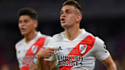 Borré festejando contra Racing