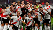 Racing Club v River Plate - Supercopa Argentina - River goleó 5 a 0 y se coronó campeón.