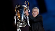 Ancelotti levantando la Champions con el Real Madrid