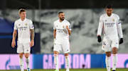 Benzema celebra uno de sus goles de ayer