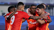 Jugadores del Shakhtar Donetsk celebrando un gol contra el Real Madrid