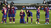 Varios jugadores del Barcelona en la rampa de salida 