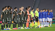 Real Sociedad v Manchester United  - UEFA Europa League Round Of 32 Leg One