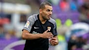 Zagueiro argentino tem 34 anos | Real Valladolid v Sevilla - La Liga Santander