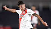 Fabrizio Angileri jugando en River