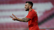 Nicolás Otamendi debutó en el Benfica de Portugal.