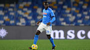 Koulibaly pode sair mais barato que o habitual por conta dos problemas financeiros do Napoli, em razão da pandemia do novo coronavírus.