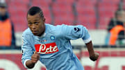Fabiano Santacroce in azione con la maglia del Napoli