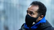 Sucht noch immer die Ideal-Formation für sein Team: HSV-Coach Thioune