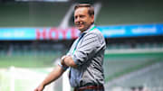 "Alle sind noch sehr zurückhaltend", erklärt Horst Heldt