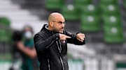 Hat für das Topspiel fast alle Mann an Bord: Peter Bosz