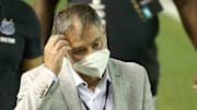 Ariel Holan tem baixas no elenco que vai à Argentina