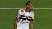 Zagueiro Miranda fica novamente à disposição
