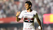 São Paulo reaparece no radar do jogador, que não conseguiu acertar com clubes da Europa