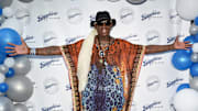 El exjugador de los Chicago Bulls, Dennis Rodman es conocido no sólo por su magia dentro de la cancha sino también por sus fiestas sexuales