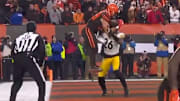 Stephen Carlson's touchdown reception give Browns late 21-7 lead over Steelers on Thursday.