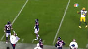 Davante Adams mocks Bears defense by counting defenders covering him on Thursday.