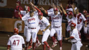 Los Diablos Rojos contaron con una ofensiva de 15 imparables