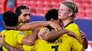 Der Dortmunder Jubel und wie so oft im Fokus: Erling Haaland