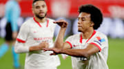 Jules Koundé qui célèbre son but face au FC Barcelone en Coupe du Roi. 