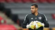 Romero no atajará más en Manchester