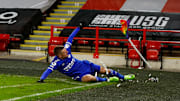 Jamie Vardy celebrates his last minute winner against Sheffield United on Sunday 