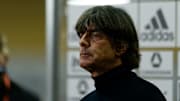 Joachim Löw bleibt Bundestrainer - eine viel kritisierte Entscheidung des DFB