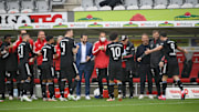 Robert Lewandowski was given a mid-game guard of honour as he equalled Gerd Muller's record 
