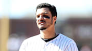 Nolan Arenado sigue despertando interés en varios equipos de MLB, pero su acuerdo sería un obstaculo