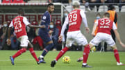O PSG precisa superar o Reims para seguir vivo na Ligue 1.