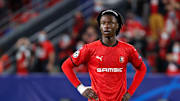 Â l’âge de 17 ans et 341 jours, il est devenu le plus jeune joueur à franchir la barre des 50 matches avec une formation de Ligue 1 depuis Basile Boli