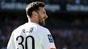 Lionel Messi avec la tunique parisienne. 