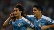 Cavani y Suárez son los dos candidatos a la delantera del Atlético
