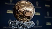 TOPSHOT-FBL-FRA-AWARD