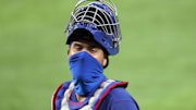 Robinson Chirinos planea utilizar máscara durante la temporada