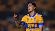 El defensa central de los Tigres quedó exhibido