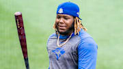 Vladimir Guerrero Jr. es fan de los zapatos deportivos