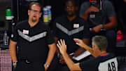 Nick Nurse criticó duramente a los árbitros 