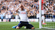 Tottenham Hotspur v Manchester United - Premier League