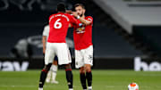 Dua gelandang Manchester United, Paul Pogba dan Bruno Fernandes