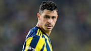 Meia rompeu contrato com o Basaksehir, da Turquia